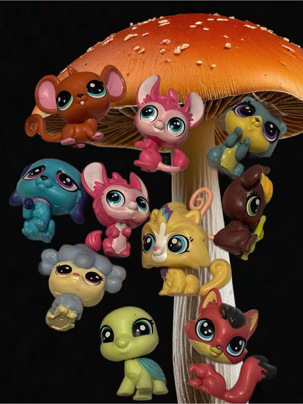 10 Assorted LPS Mini’s